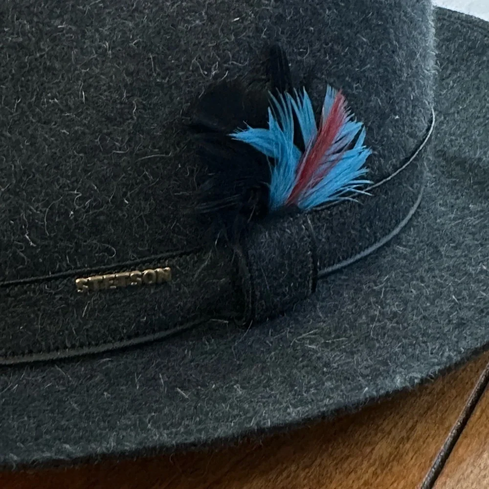 1970’s Royal Stetson De Luxe Fedora Hat 7 ½ Fur Felt Black Gray USA vintage